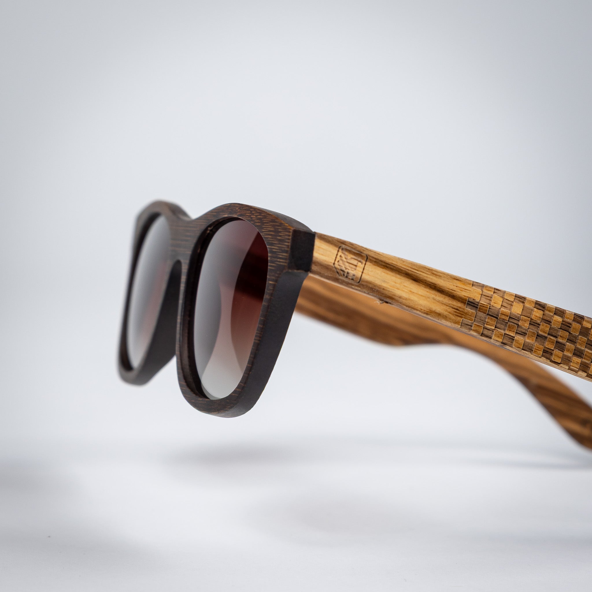 WOOD LAP
